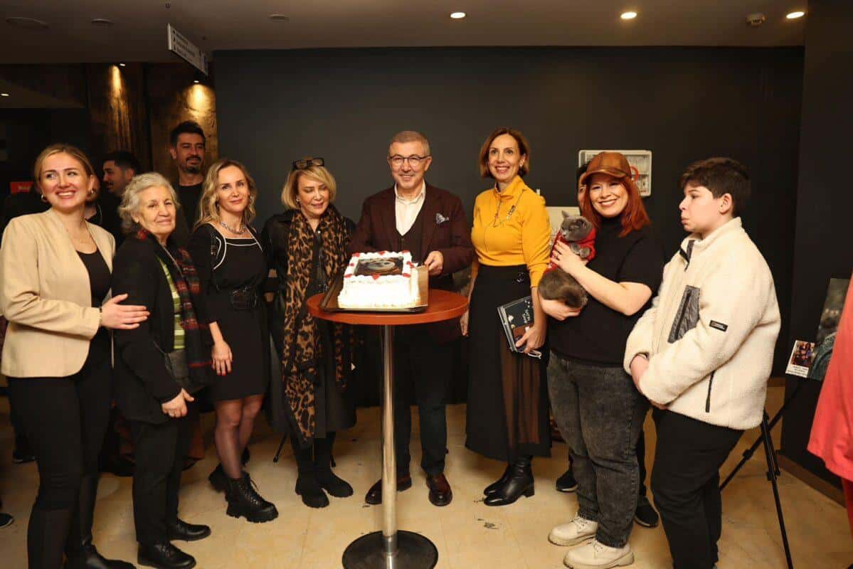 EVCIL HAYVAN TUVAL SANATI SERGISI 2