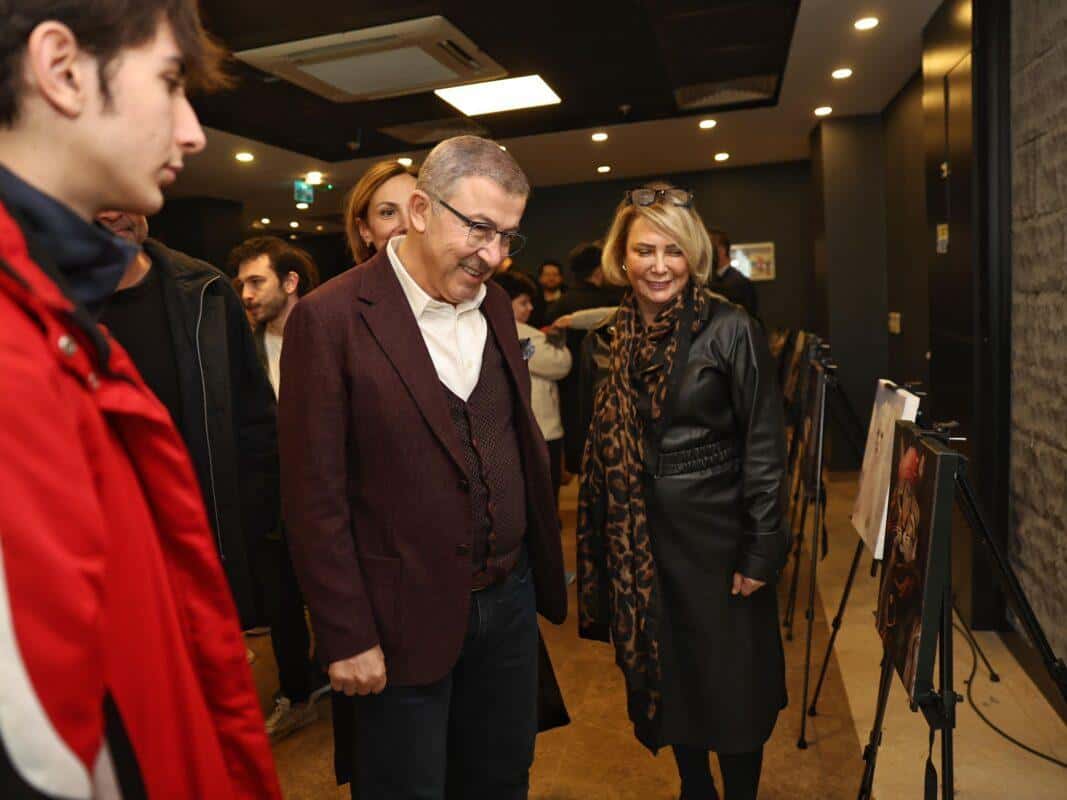 EVCIL HAYVAN TUVAL SANATI SERGİSİ 8